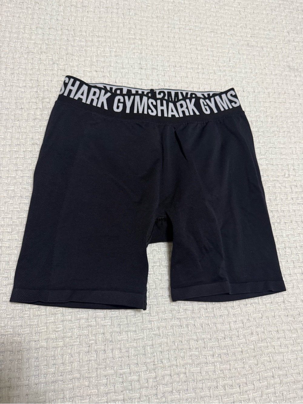 Gymshark women’s Vital Seamless Short. Black. Large.